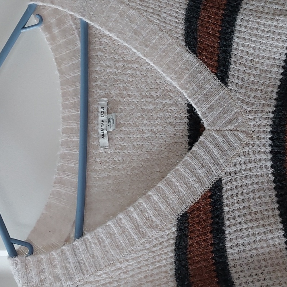 American Eagle s/p long sleeve v neck sweater white black brown - Picture 4 of 11